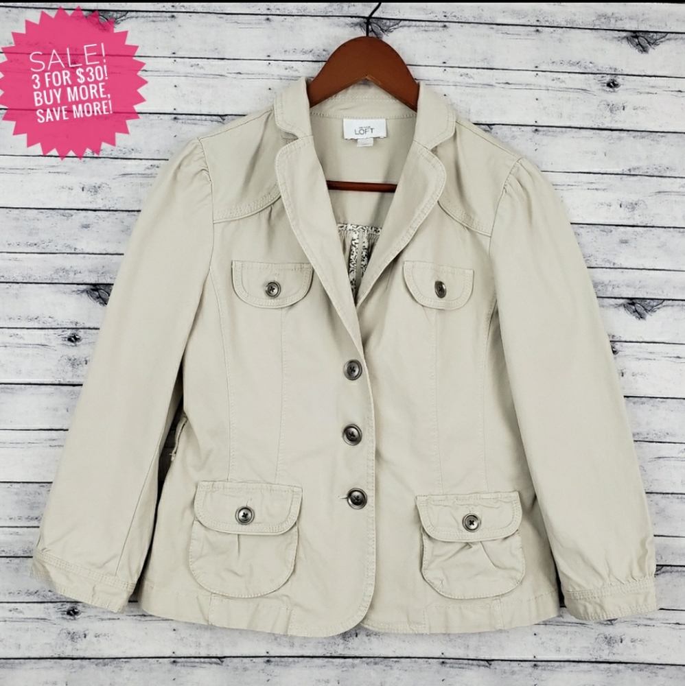 👌🏽Loft | Light Khaki Crop Jacket Sz Sm